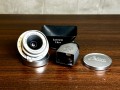 Leica Summaron 28mm f/5.6 螺口鏡頭 (L39) 連 28mm 取景器 及 遮光罩